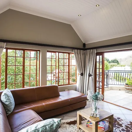The Browns' Luxury Suites & Cottage Dullstroom Exterior photo