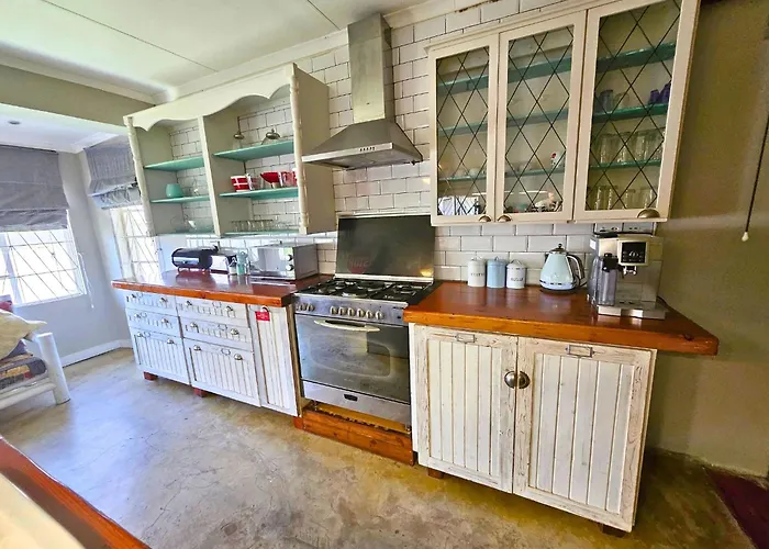 The Browns\' Luxury Suites & Cottage