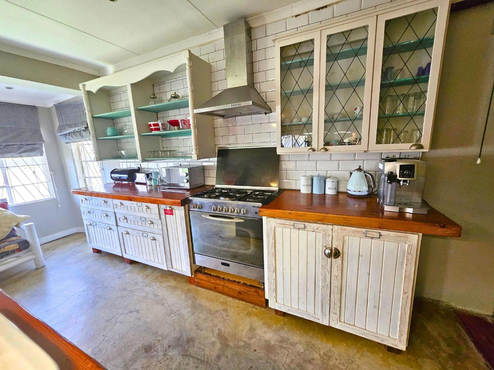 The Browns' Luxury & Apartment