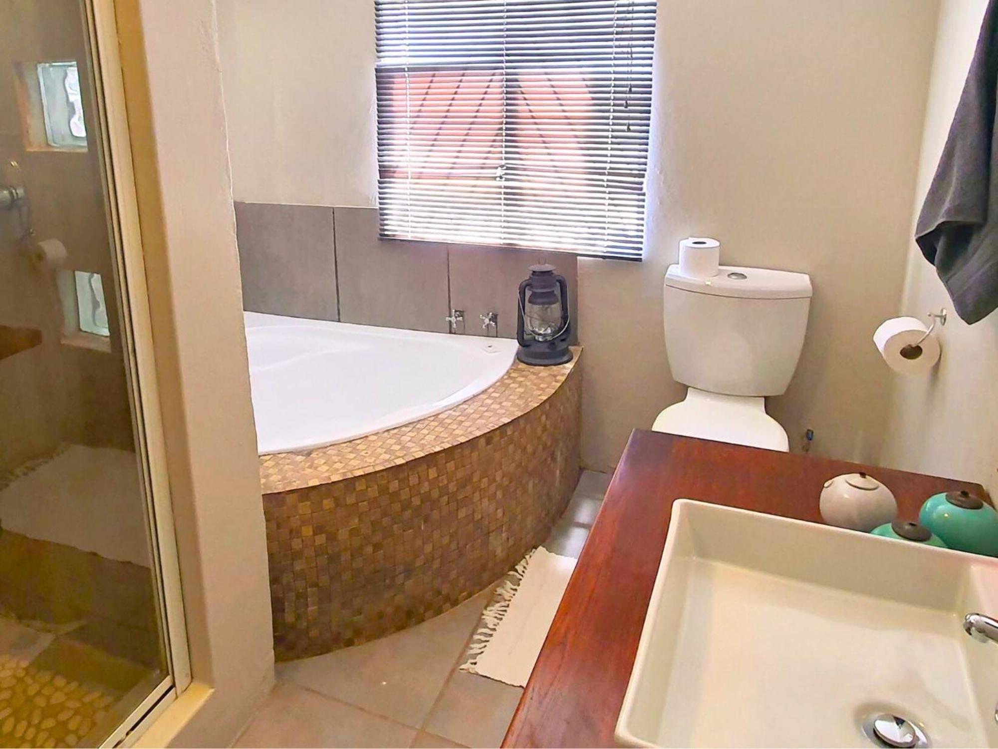 The Browns' Luxury & Apartment *